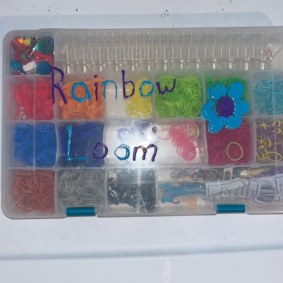 Arts & Crafts Rubber Band Set, Rainbow Loom, Jewelry Maker - Picture 3 of 3